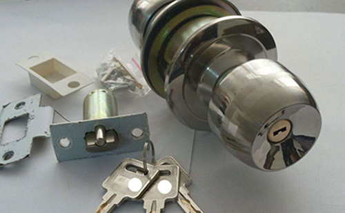 竞秀24小时上门开锁公司